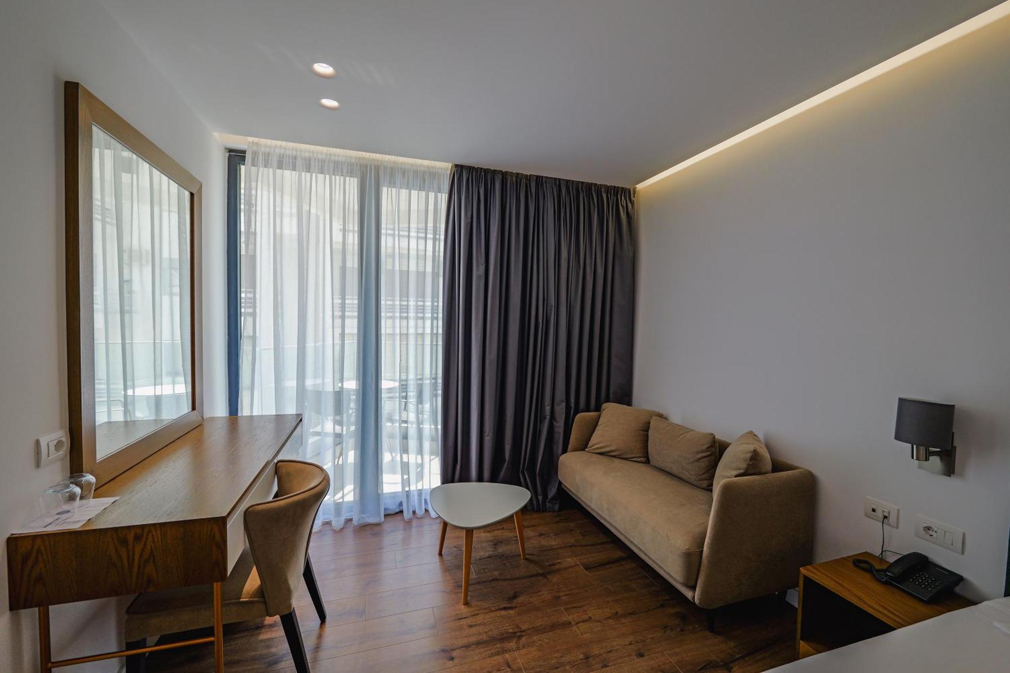 סרנדה Dorchester Hotel מראה חיצוני תמונה